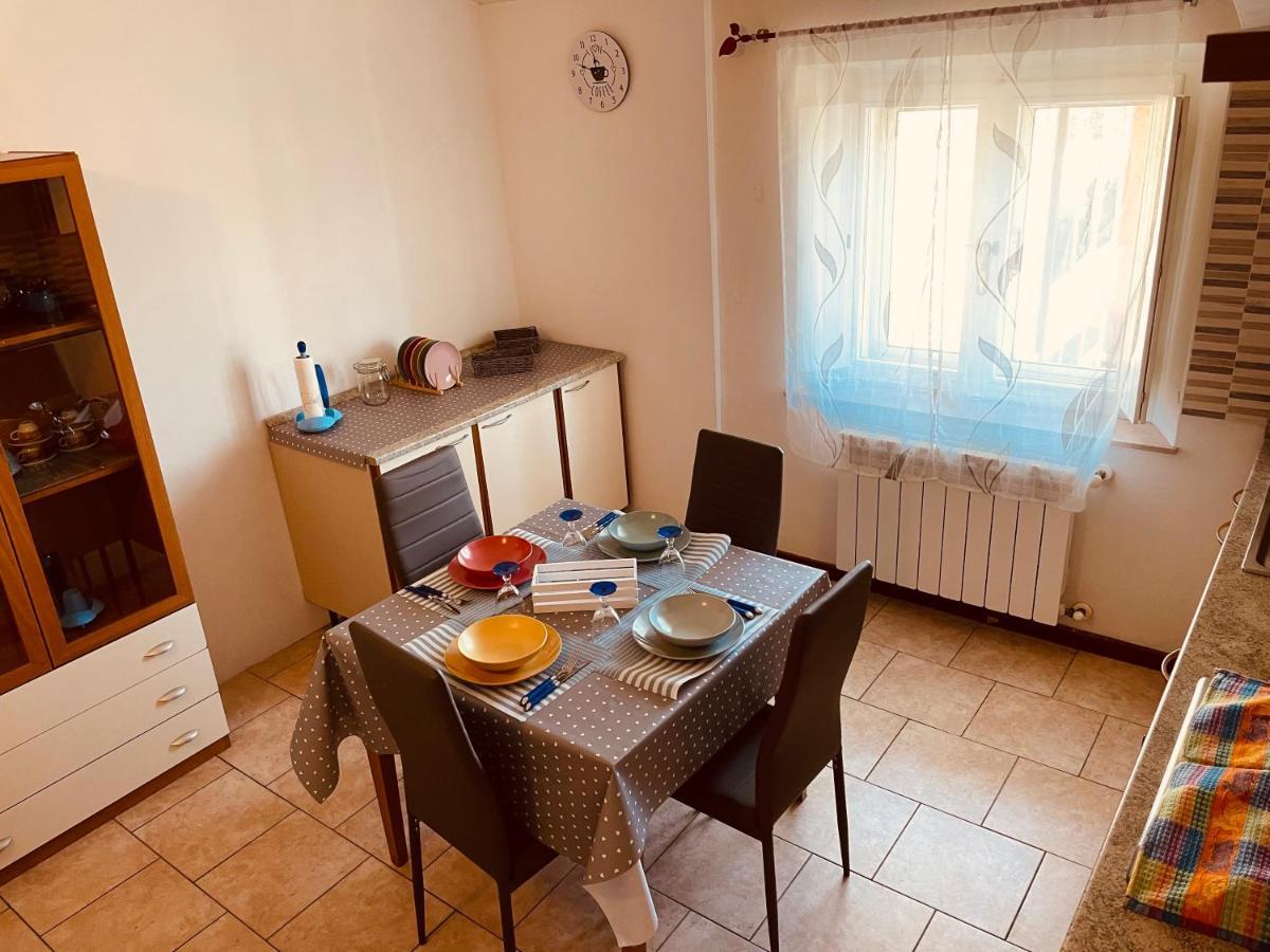 Casa Amelie Διαμέρισμα Πεσκιέρα ντελ Γκάρντα Εξωτερικό φωτογραφία