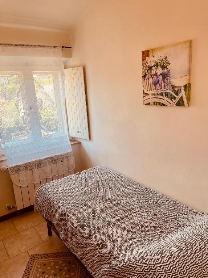 Casa Amelie Διαμέρισμα Πεσκιέρα ντελ Γκάρντα Εξωτερικό φωτογραφία